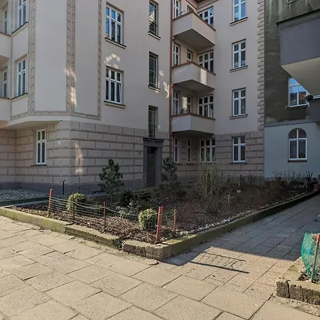 Cosy Near The Old Town In By Renters غدانسك